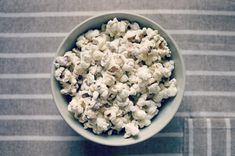 homemade popcorns1