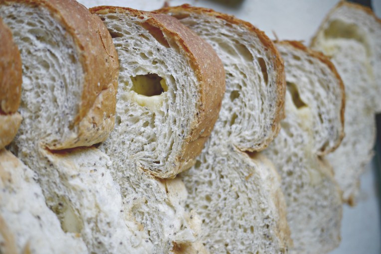 greyure cheese bread 002