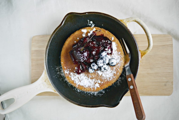 Extra Thick Kewpie Mayo Banana Buttermilk Pancakes // MonoandCo