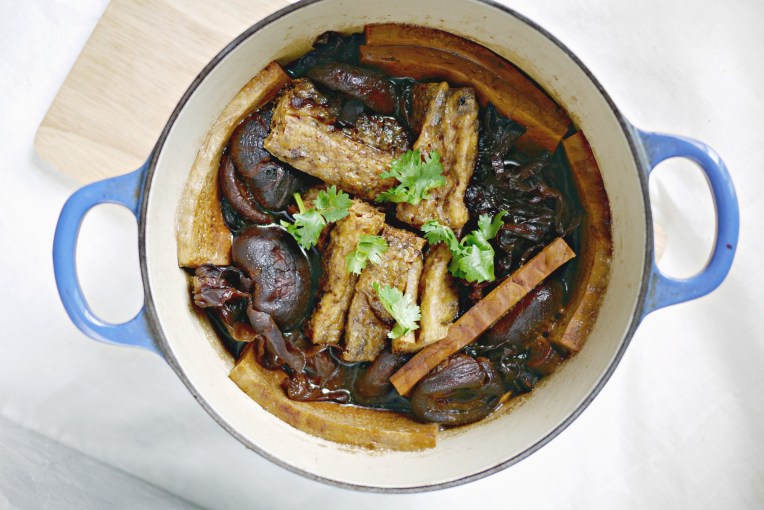 veg braised pork bun 005