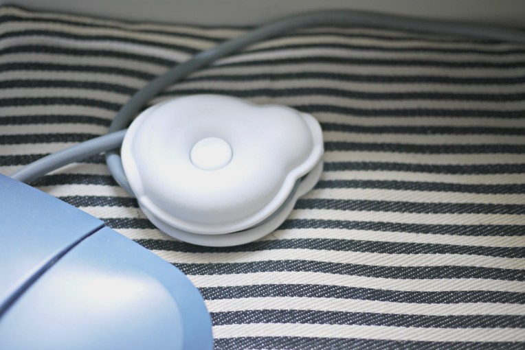 Taming Cord Mess // Mono+Co