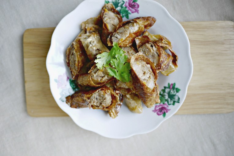 2016-10-10-010tossednoodles_nhorhiang