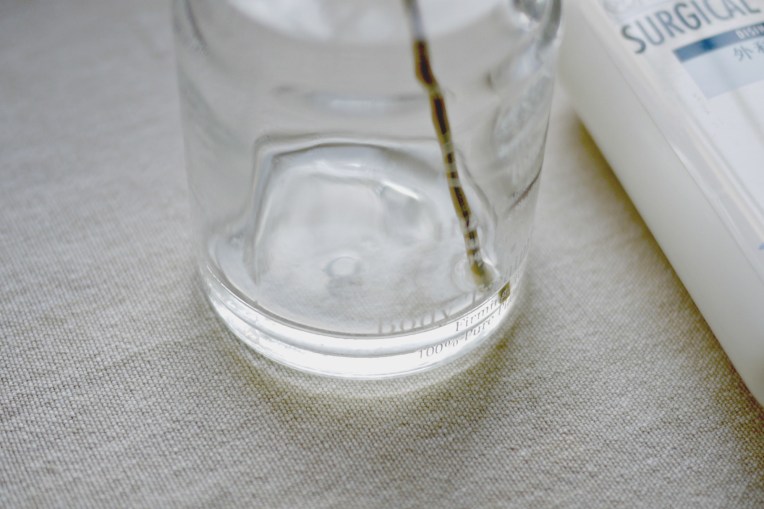 Tidy Tuesdays : Cleaning A Narrow Neck Bottle // Mono+Co