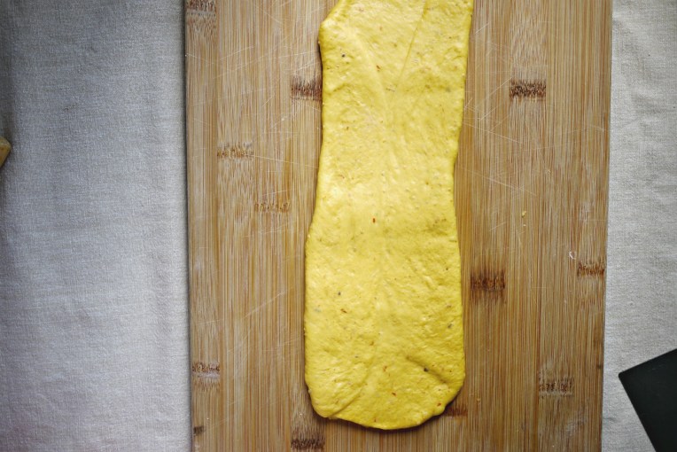 Shaping A Mountain Pulman Loaf / Mono + Co