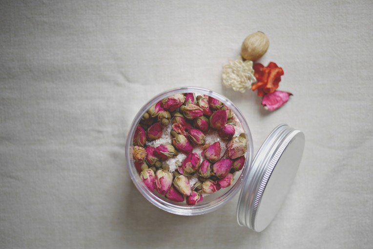 Green Monday : DIY Bath/Foot Soak // Mono + Co