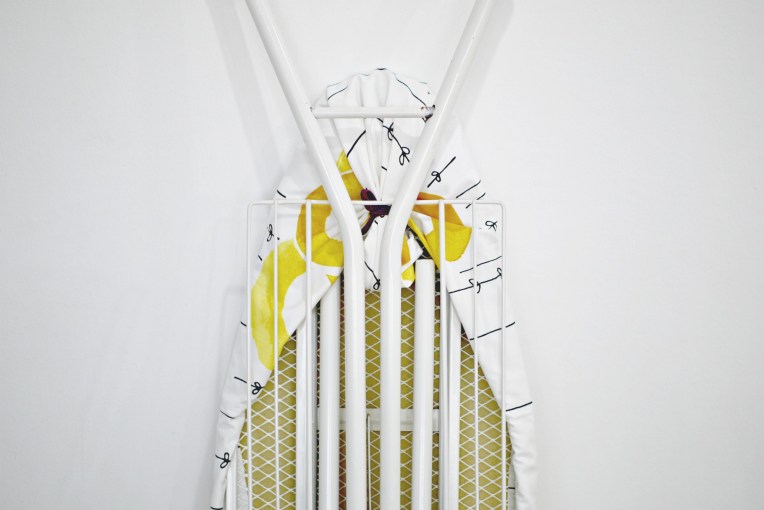 Green Monday : DIY Cotton Ironing Board Cover (No-Sew) // Mono + Co