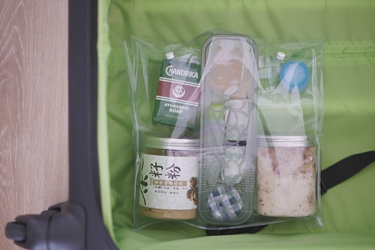 On Packing (Almost Zero Waste) Toiletries For A Short Trip // Mono + Co