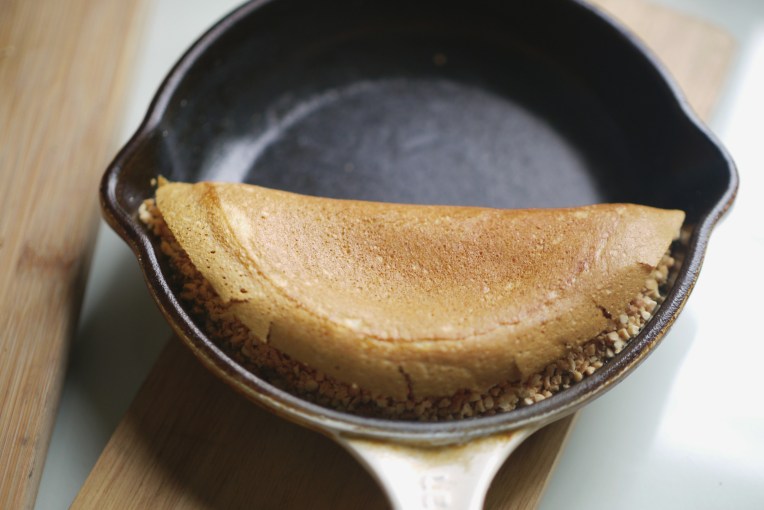 Homemade Min Chiang Kueh 面煎粿 // Mono + Co