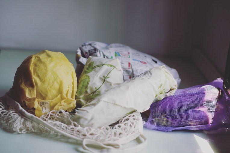 How I unpack, organise and store my weekly zero waste groceries // Mono+Co