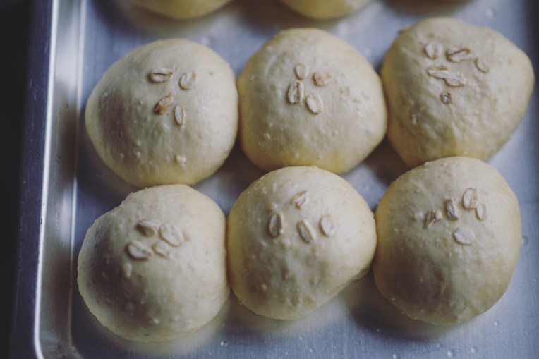 Homemade Oat Flour // Mono + Co